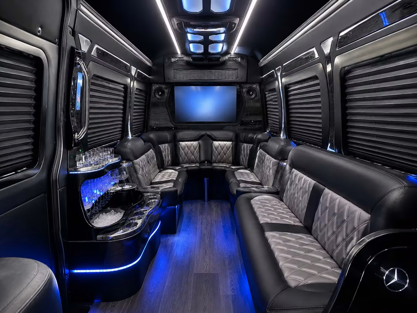 murrietacharterbus com connects you to buses for san diego padres chargers and gulls game day trips